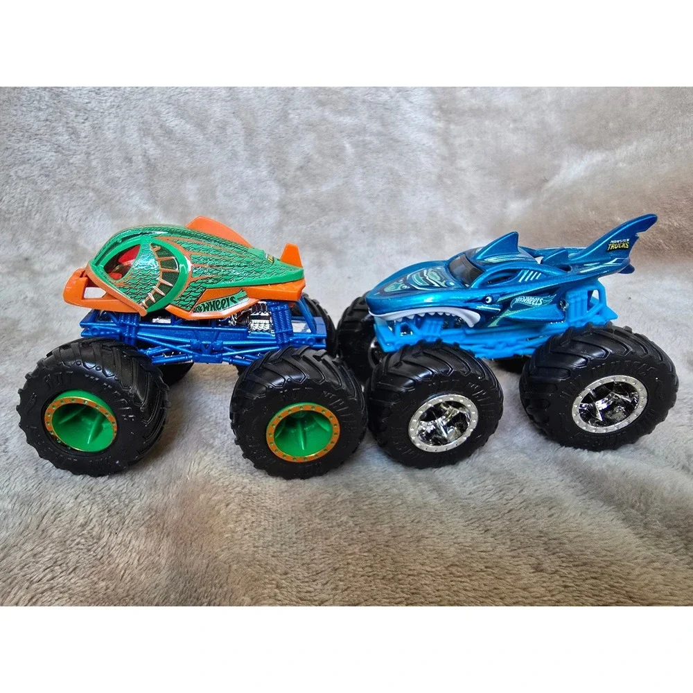 Hot Wheels Monster Trucks Shark Wreak and Piran-ahhh Blue Green Diecast Lot of 2